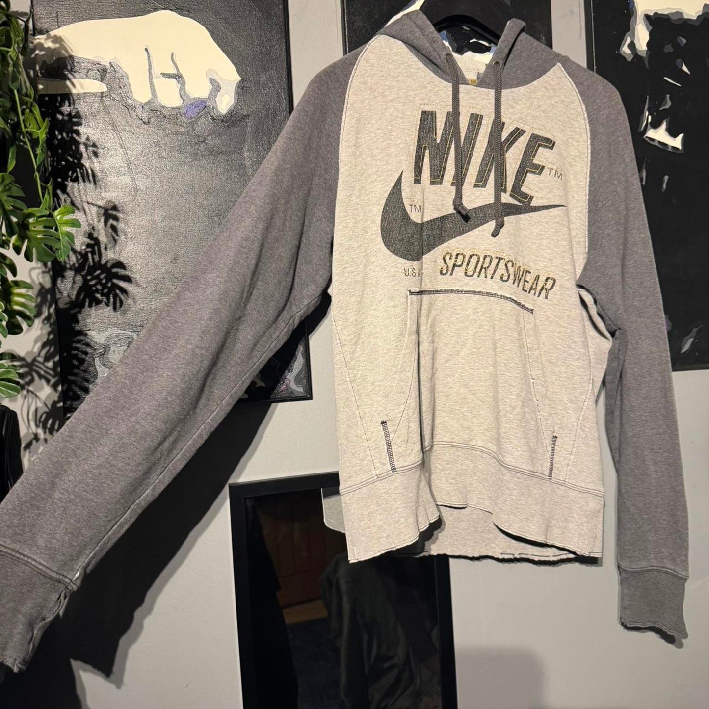 Vintage Nike Sportswear Hoodie (M)