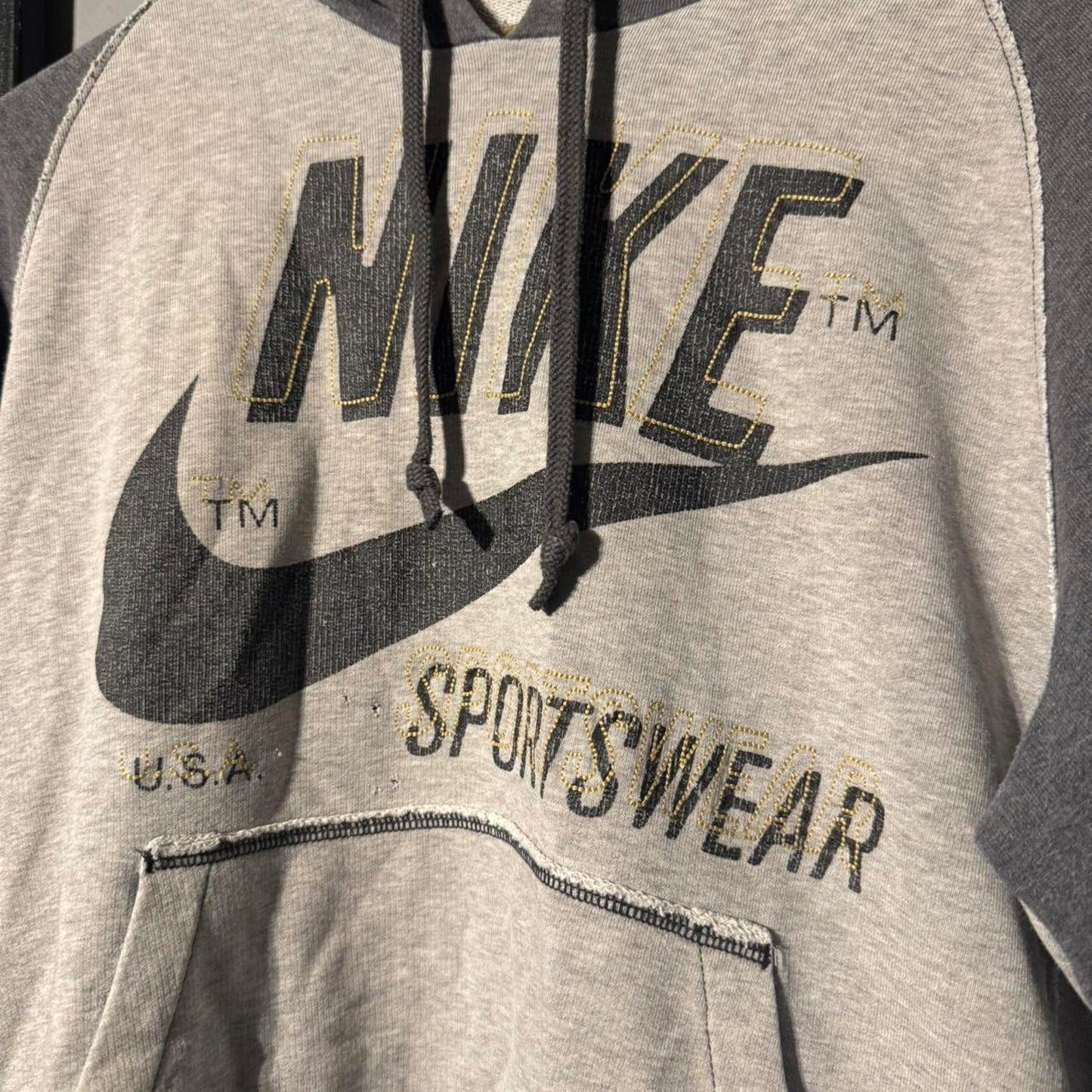 Vintage Nike Sportswear Hoodie (M)