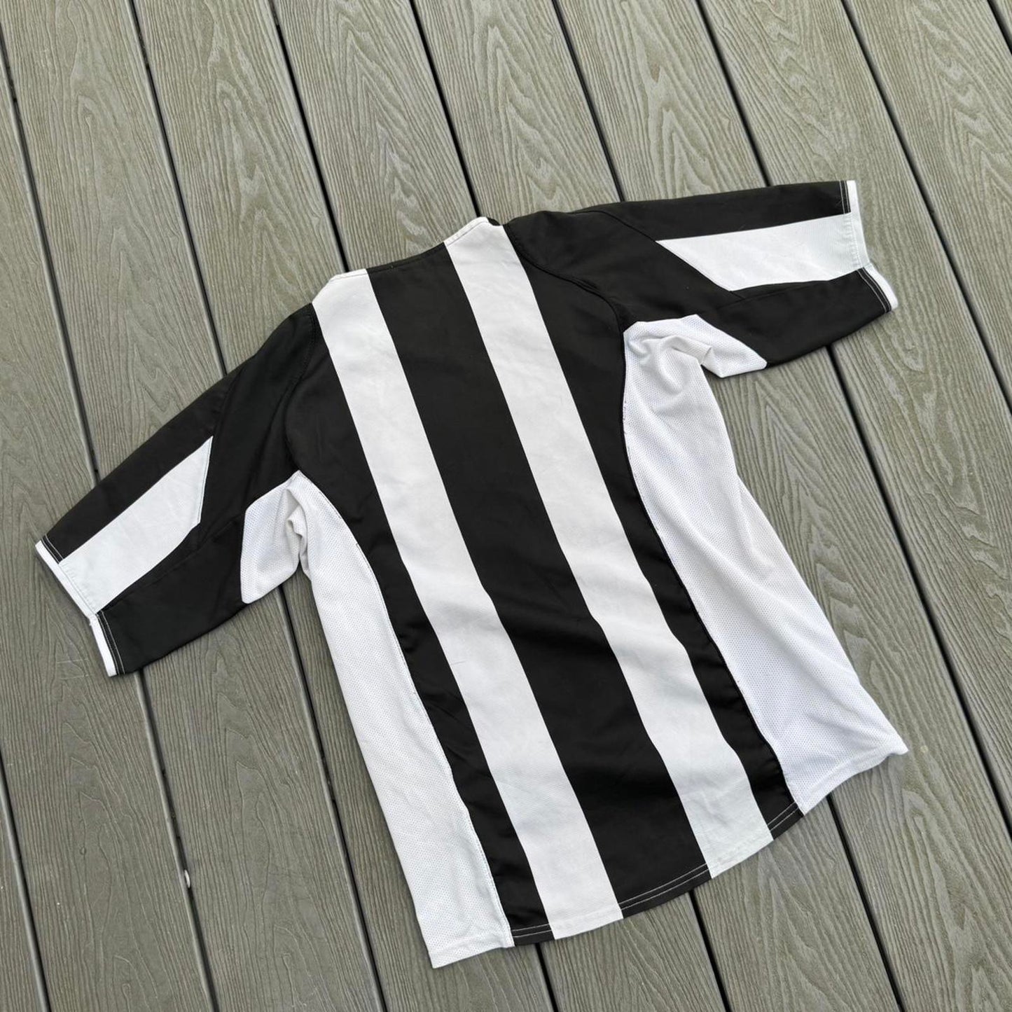 Juventus 2003/04 Home Shirt – Nike x SKY Sport