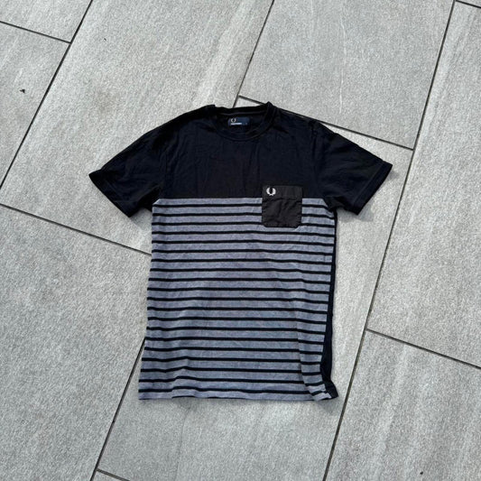 Fred Perry Striped Pocket T-Shirt – Black/Grey